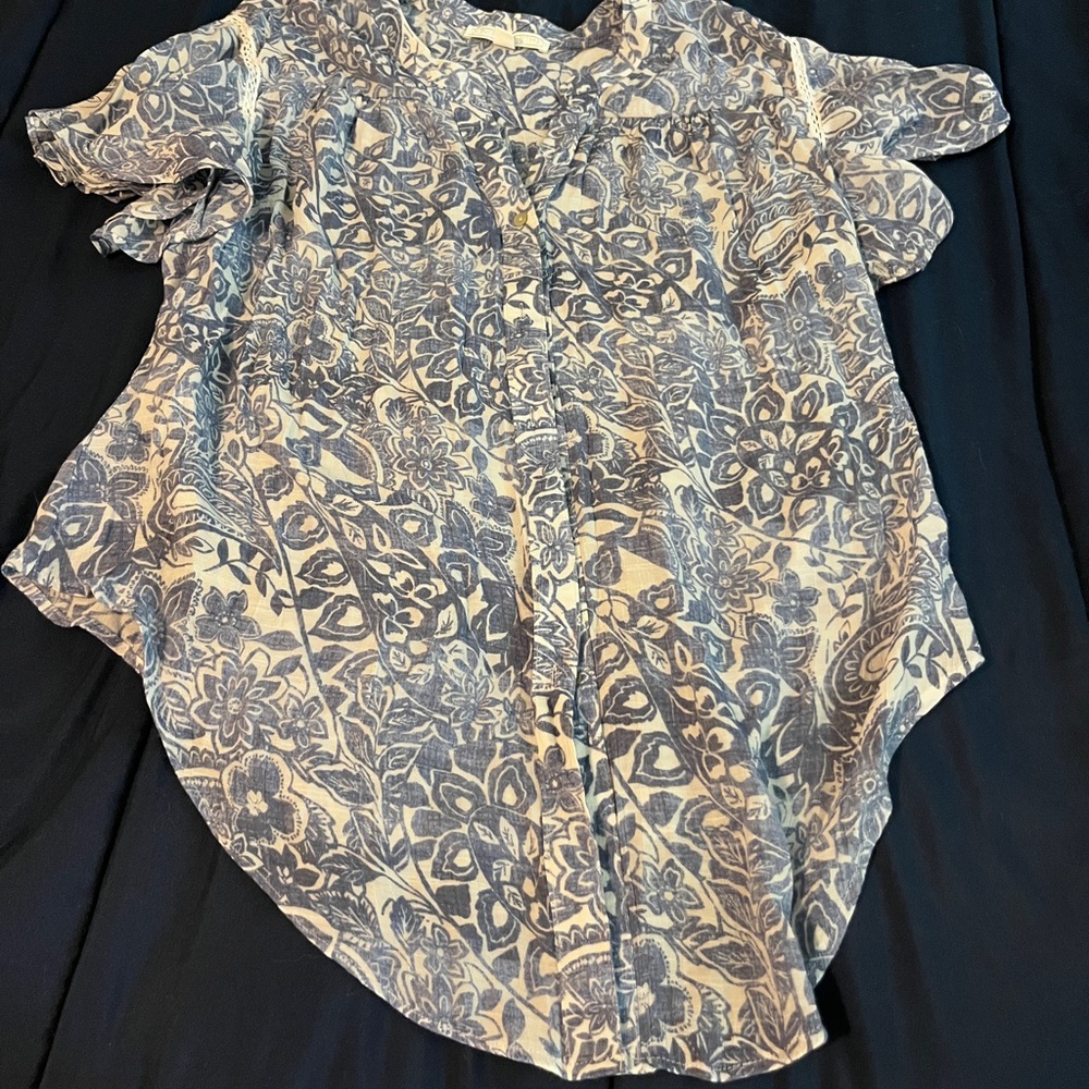 Floral Blue and White Women's Top